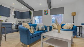 Sadler Gate - 3 Bedrooms, 3 Ensuites, Central Spacious Penthouse